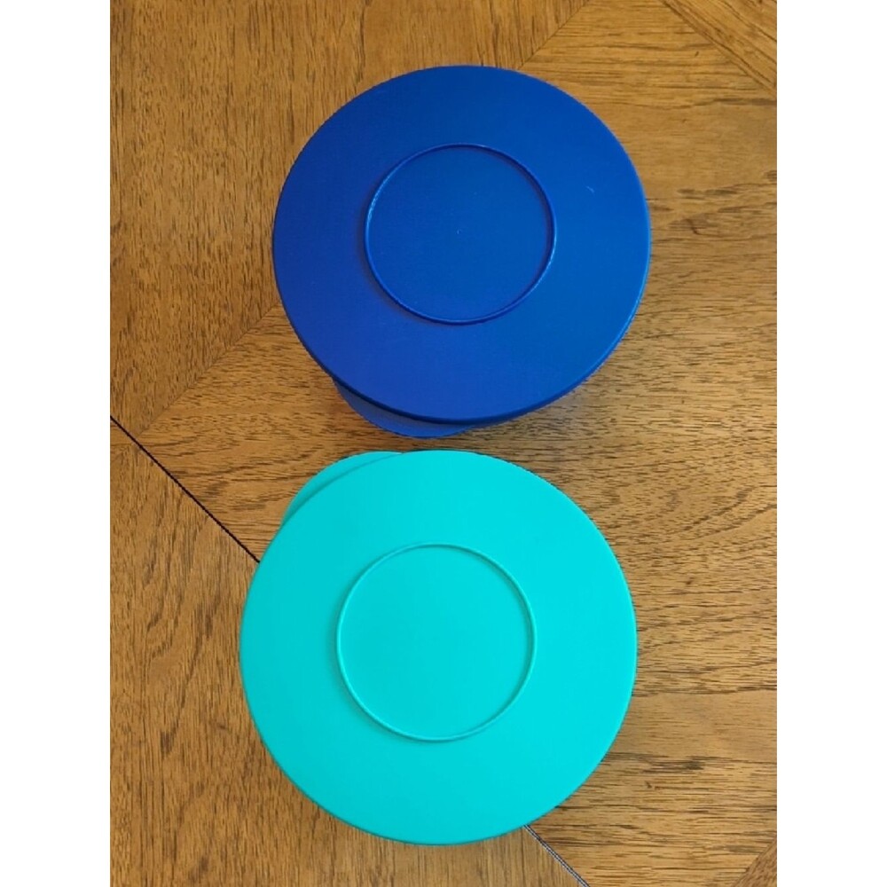 Tupperware Set of Two Plastic Storage Bowls in Teal and Blue 2.5L - Picture 2 of 8